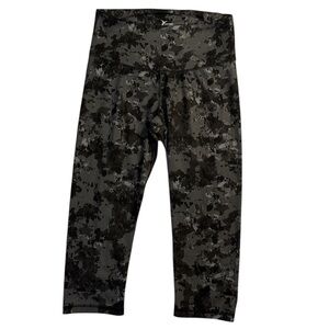 Old Navy Gray Camouflage Leggings